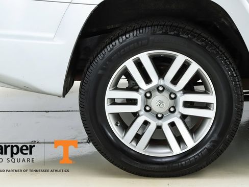 Used 2011 Toyota 4Runner Limited image 13