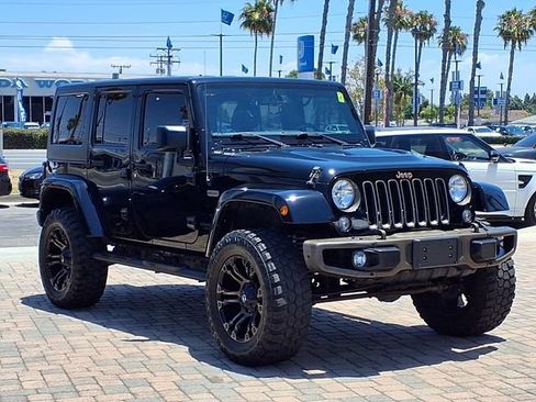 Used 2016 Jeep Wrangler Unlimited Sahara AWD/4WD image 6
