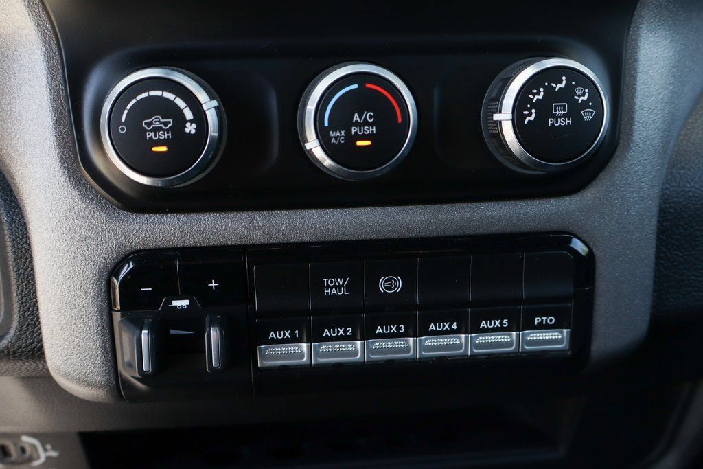 Used 2022 RAM 5500 Tradesman AWD/4WD image 30