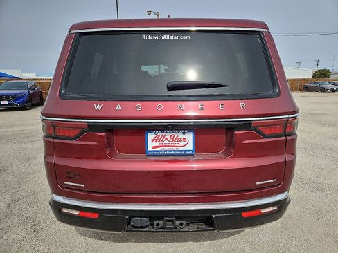 Used 2022 Jeep Wagoneer Series II image 6
