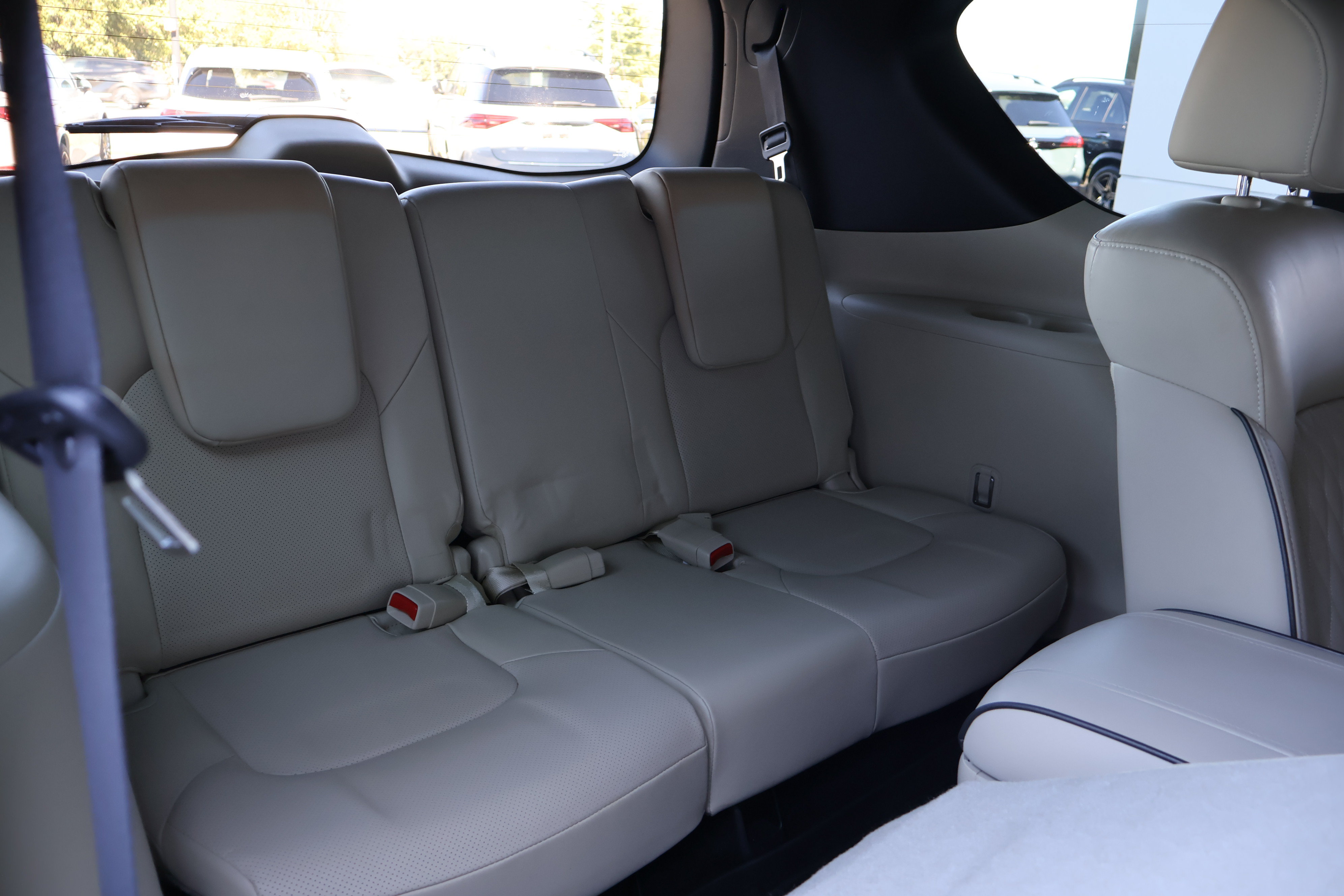 Used 2022 INFINITI QX80 Sensory w/ All-Season Package AWD/4WD image 30