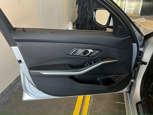 Used 2019 BMW 330i Sedan RWD image 29