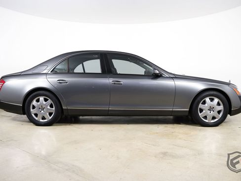 Used 2004 Maybach 57 image 10