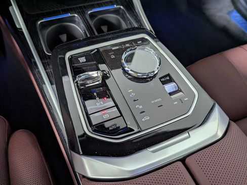 New 2026 BMW 740i xDrive AWD/4WD image 34
