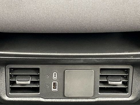 Used 2024 Chevrolet Silverado 1500 Custom RWD image 19