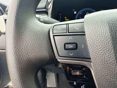 Used 2025 Toyota Camry LE image 25