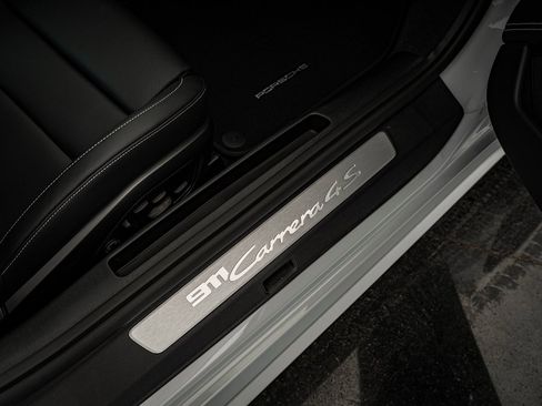 New 2026 Porsche 911 Carrera 4S image 39