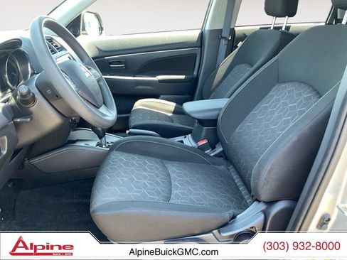 Used 2025 Mitsubishi Outlander Sport AWD image 9