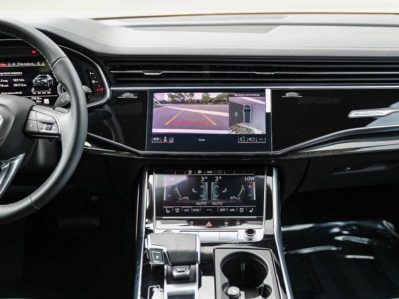 Used 2025 Audi Q8 Premium Plus AWD/4WD image 18