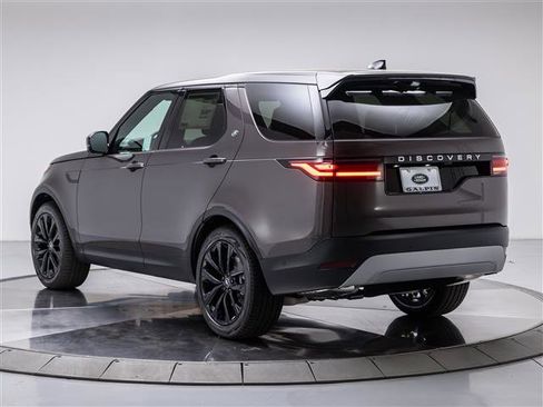 New 2026 Land Rover Discovery S AWD/4WD image 3