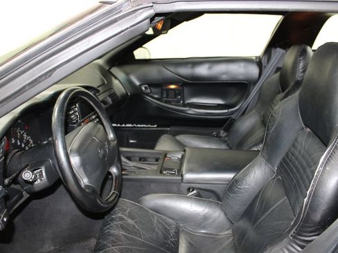 Used 1994 Chevrolet Corvette Coupe RWD image 16