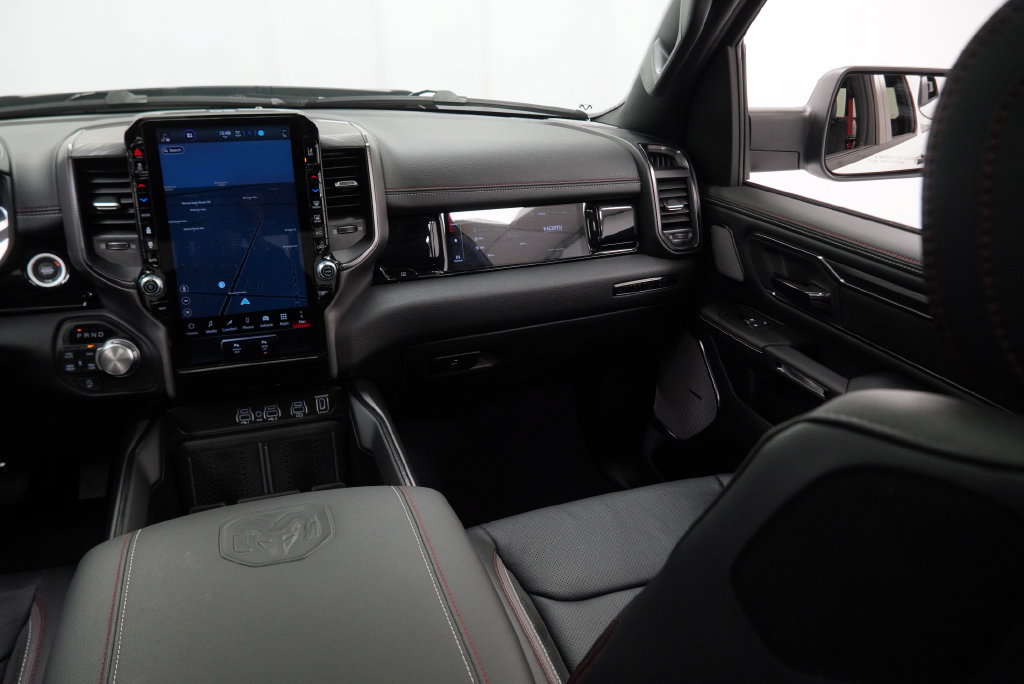 Used 2026 RAM 1500 Laramie AWD/4WD image 29