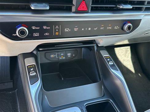 New 2025 Kia Sorento EX w/ EX Panoramic Sunroof Package image 26