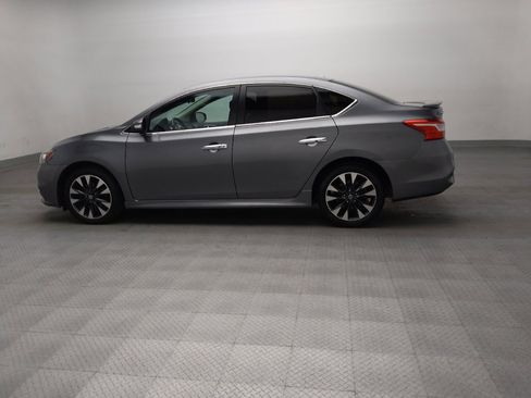 Used 2019 Nissan Sentra SR FWD image 3