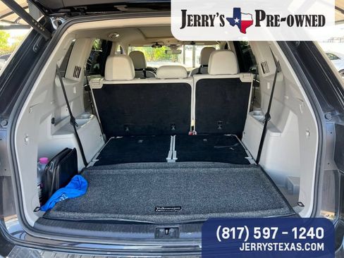 Used 2024 Volkswagen Atlas SEL Premium R-Line AWD/4WD image 15