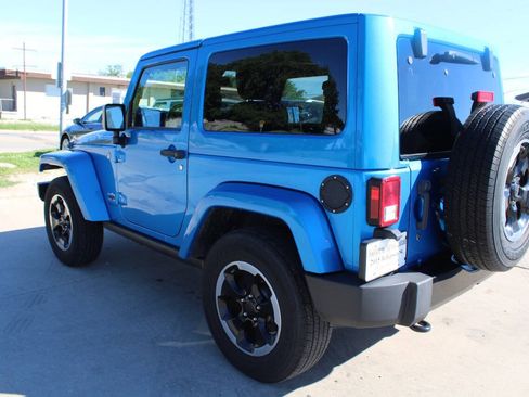 Used 2014 Jeep Wrangler Sahara AWD/4WD image 8