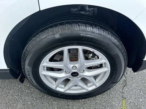 Used 2024 Ford Edge SEL AWD/4WD image 13
