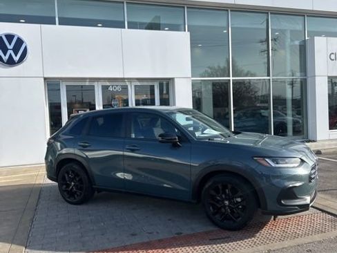 Used 2024 Honda HR-V Sport image 3