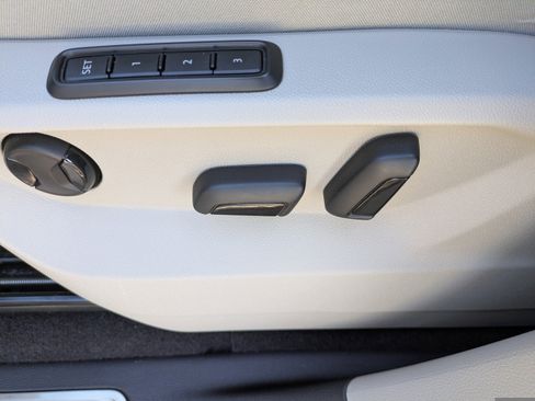 Used 2021 Volkswagen Atlas SEL image 21