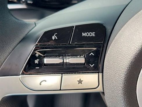 Certified 2024 Hyundai Elantra SE FWD image 26
