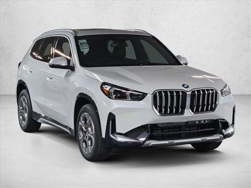 New 2026 BMW X1 xDrive28i AWD/4WD image 3