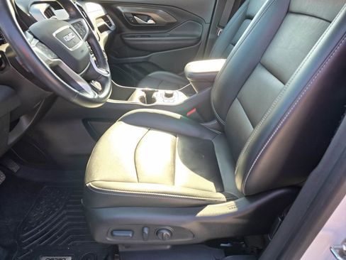 Used 2022 GMC Terrain SLT w/ Infotainment Package II image 10
