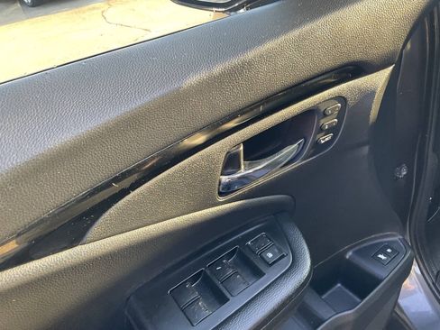 Used 2019 Honda Pilot Touring image 12