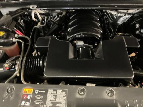 Used 2016 Chevrolet Tahoe LT AWD/4WD image 7
