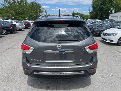 Used 2015 Nissan Pathfinder SV FWD image 7