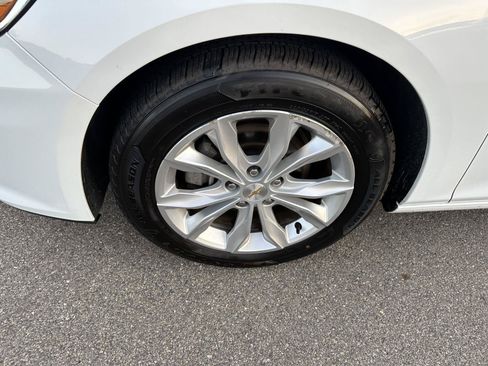 Used 2024 Chevrolet Malibu LT FWD image 15