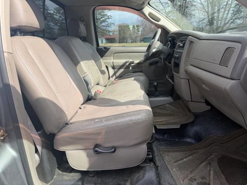 Used 2005 Dodge Ram 1500 Truck ST w/ Trailer Tow Group image 11