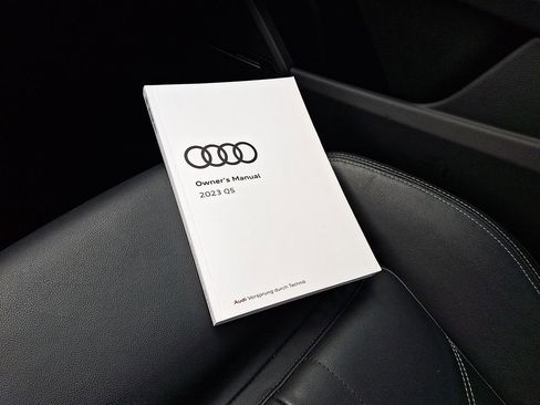 Used 2023 Audi Q5 e Premium Plus w/ Premium Plus Package image 29