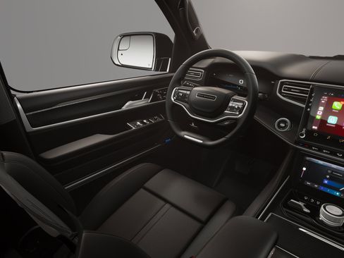 New 2026 Jeep Grand Wagoneer Summit AWD/4WD image 8
