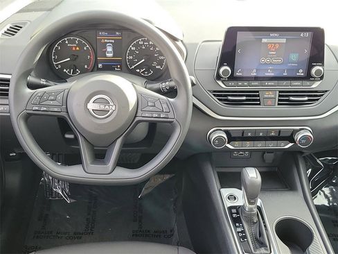 New 2025 Nissan Altima 2.5 S image 4