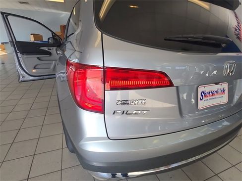 Used 2018 Honda Pilot Touring image 30