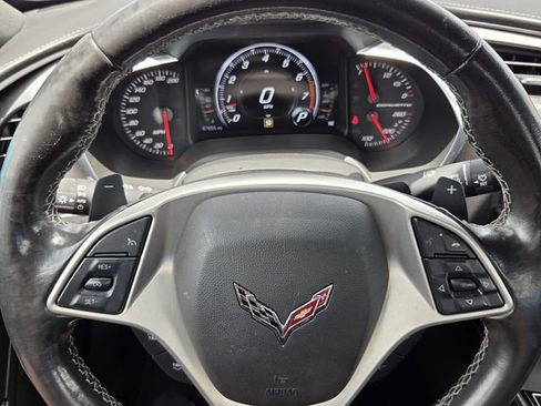 Used 2019 Chevrolet Corvette Stingray Convertible Z51 2LT RWD image 18