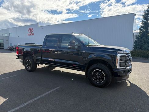 Used 2025 Ford F250 Platinum AWD/4WD image 3