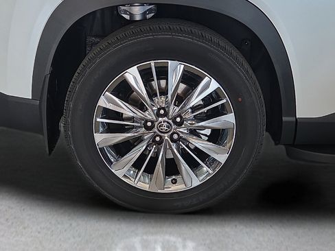 New 2026 Toyota Grand Highlander AWD image 9