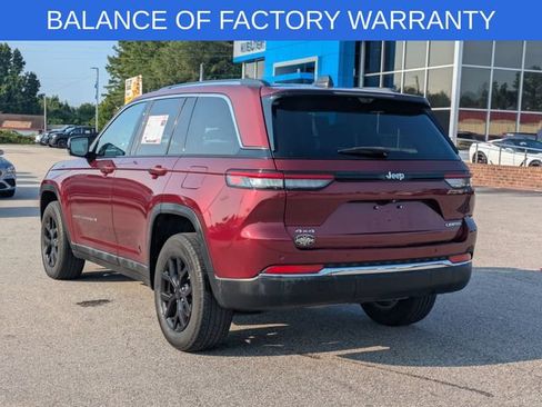 Used 2022 Jeep Grand Cherokee Limited w/ Luxury Tech Group II AWD/4WD image 6