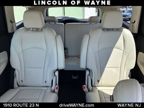Used 2024 Buick Enclave Essence w/ Technology Package AWD/4WD image 14