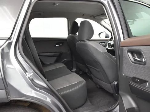 Used 2023 Nissan Rogue SV FWD image 18