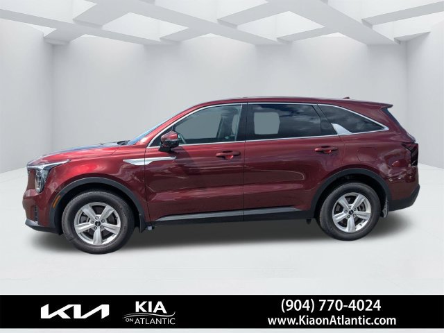 Used 2025 Kia Sorento LX FWD image 6