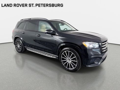 Used 2024 Mercedes-Benz GLS 580 4MATIC image 4