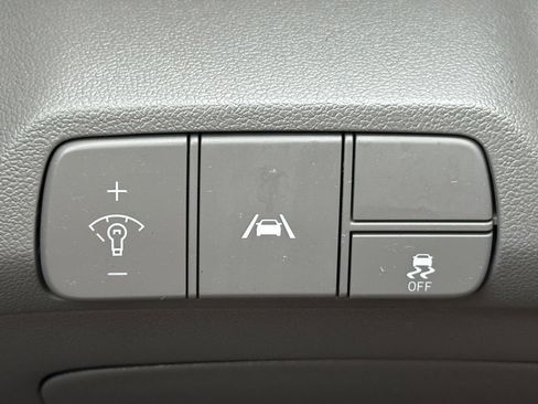 Certified 2023 Hyundai Elantra SEL w/ Convenience Package FWD image 24