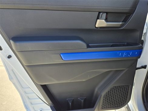 Used 2024 Toyota Tacoma TRD Off-Road image 34