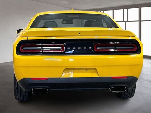 Used 2017 Dodge Challenger R/T Plus RWD image 4