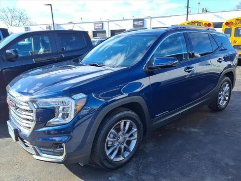 Used 2023 GMC Terrain SLT image 7