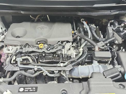 Used 2021 Toyota Sienna XLE FWD image 18