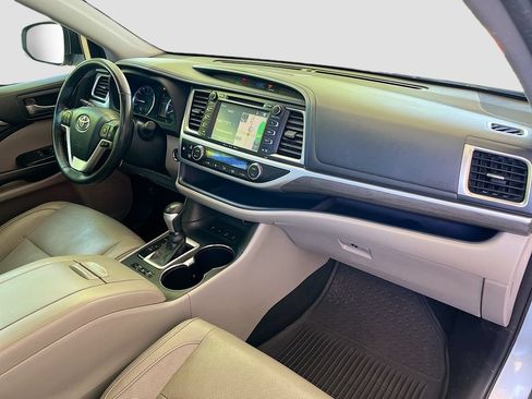 Used 2018 Toyota Highlander Limited Platinum w/ Protection Package #3 AWD/4WD image 31