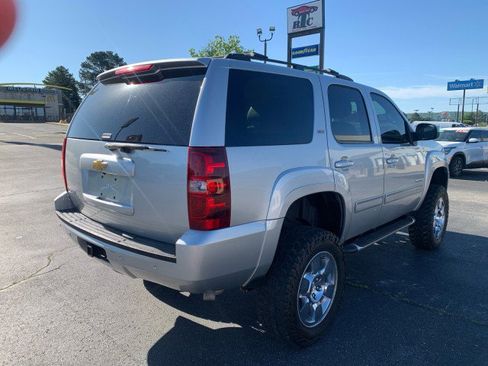 Used 2013 Chevrolet Tahoe LT RWD image 3